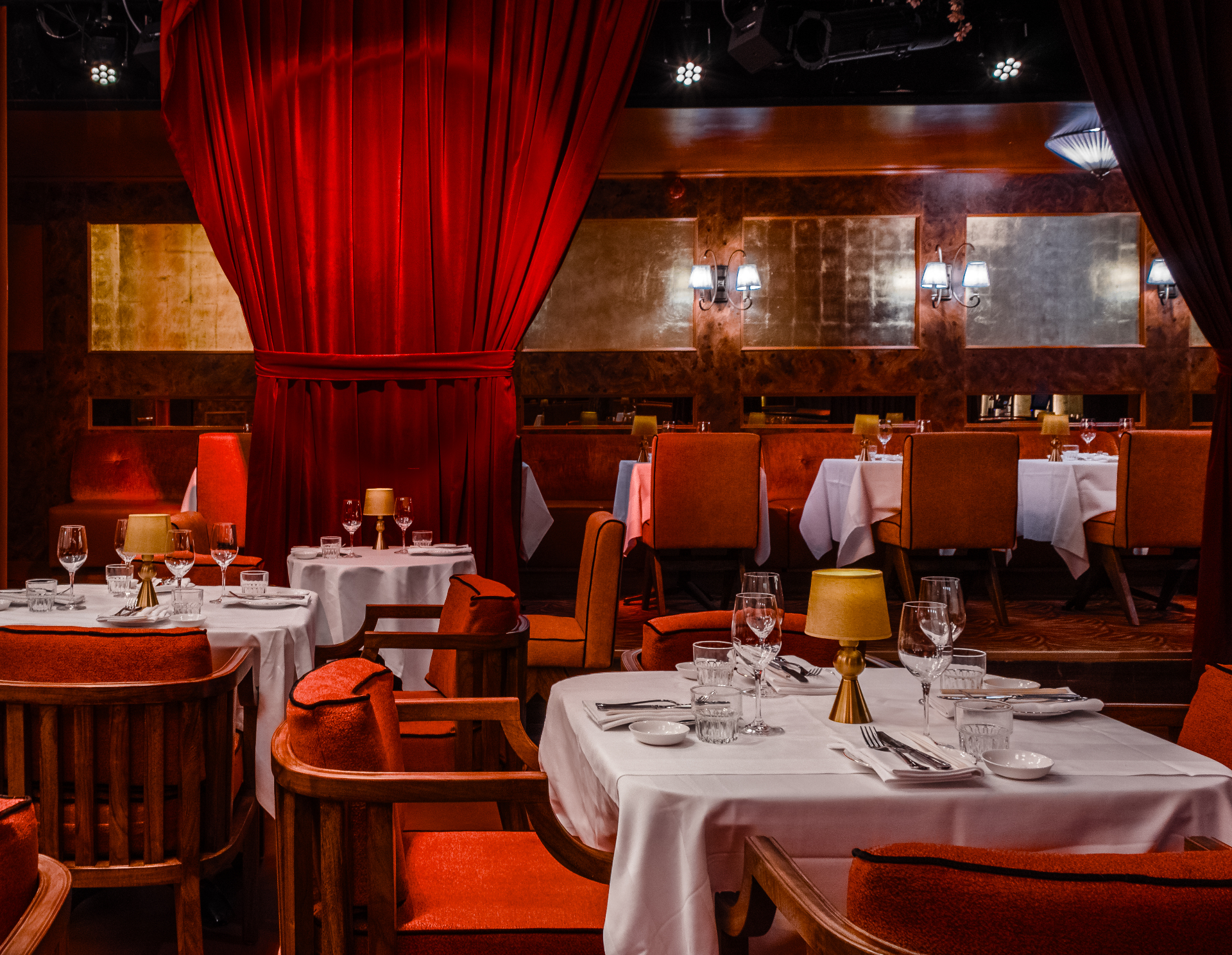 Club / Restaurant